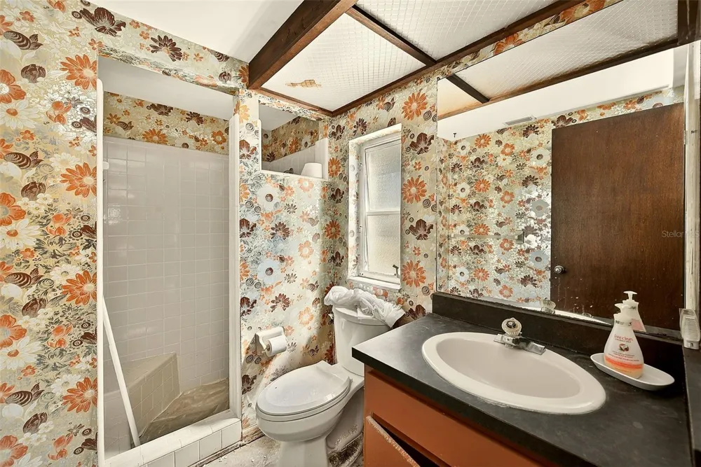 205 GULF BOULEVARD Belleair Beach, FL 33786