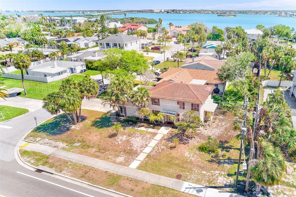 205 GULF BOULEVARD Belleair Beach, FL 33786