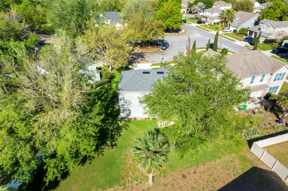413 SPLIT OAK COURT Eustis, FL 32736