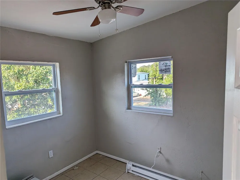 2000 QUEENSBORO AVENUE S #A St Petersburg, FL 33712