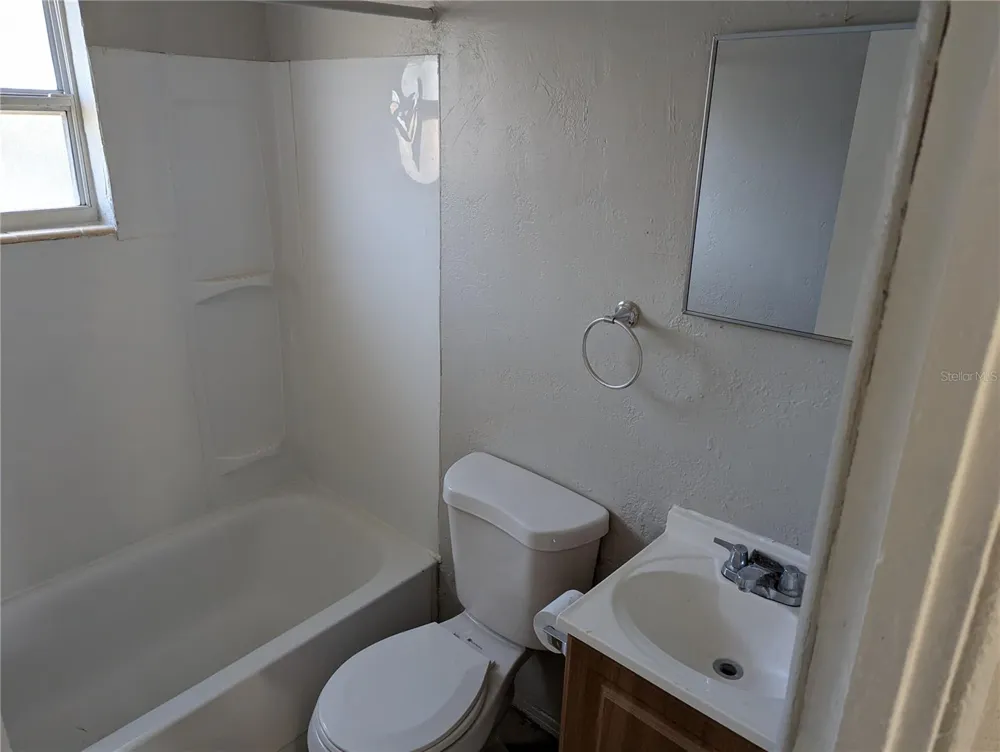 2000 QUEENSBORO AVENUE S #A St Petersburg, FL 33712