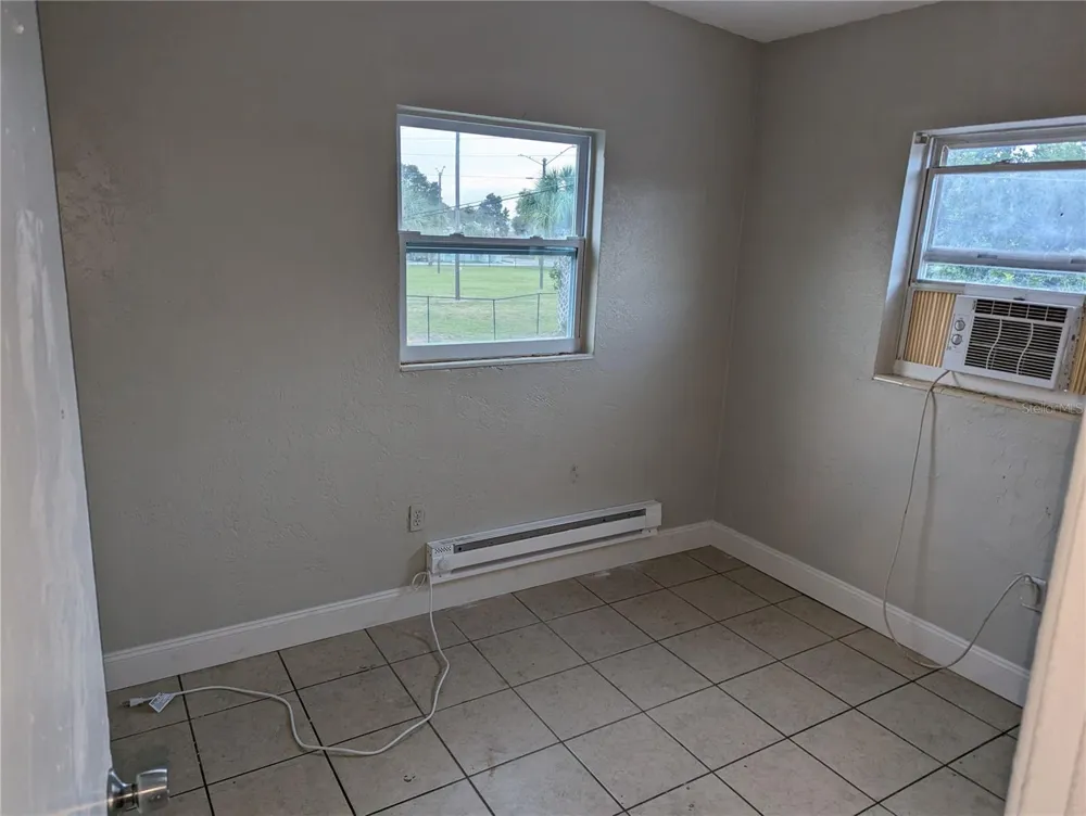 2000 QUEENSBORO AVENUE S #A St Petersburg, FL 33712