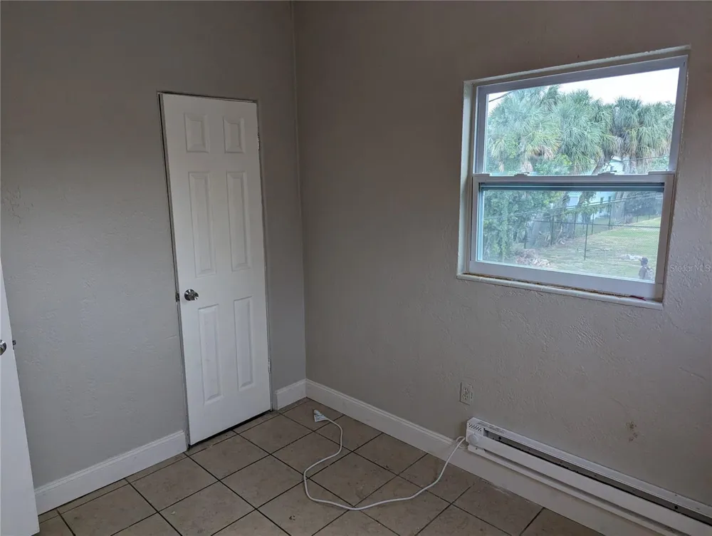 2000 QUEENSBORO AVENUE S #A St Petersburg, FL 33712