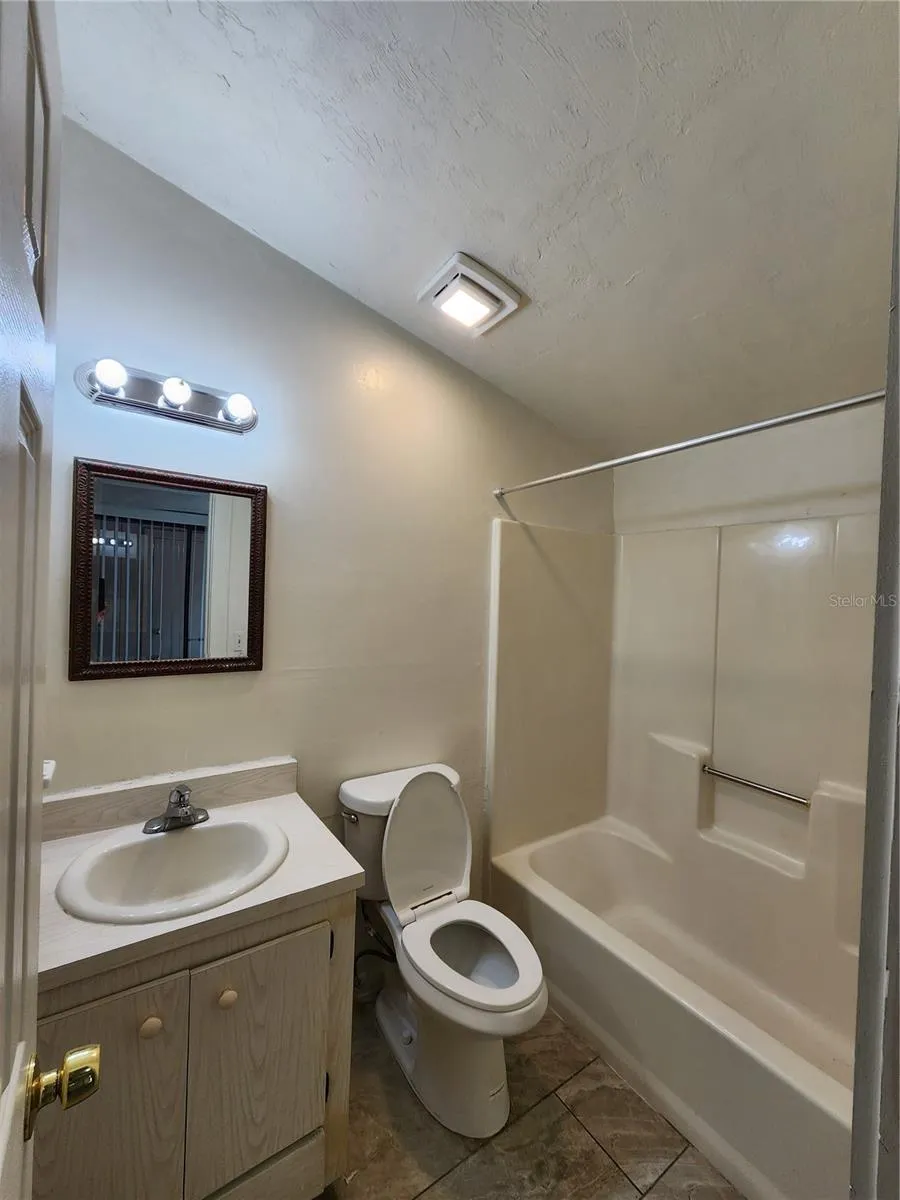 2018 SW 70TH TERRACE Gainesville, FL 32607