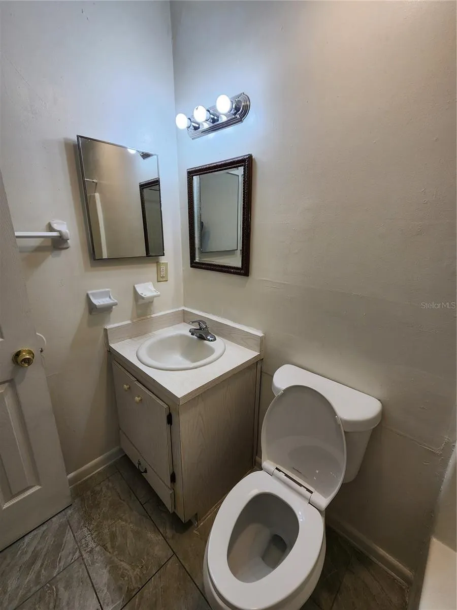 2018 SW 70TH TERRACE Gainesville, FL 32607