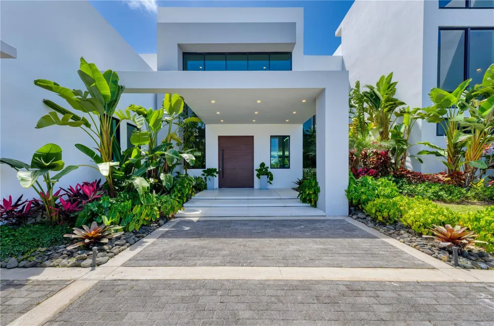 G8 ATLANTIC DRIVE, 7000 BAHIA BEACH BLVD. Rio Grande, PR 00745