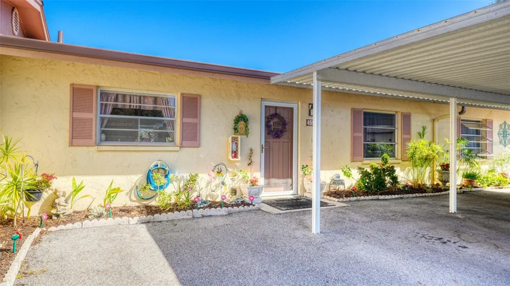 4591 MOHICAN TRAIL #137 Sarasota, FL 34233