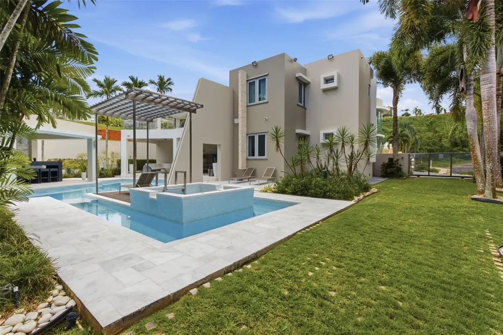 57 QUINTAS DE SANTA MARIA II Mayaguez, PR 00680