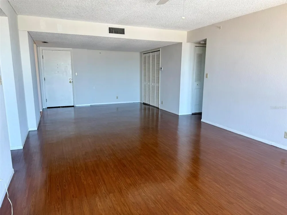 255 DOLPHIN POINT #710 Clearwater Beach, FL 33767