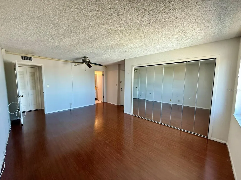 255 DOLPHIN POINT #710 Clearwater Beach, FL 33767