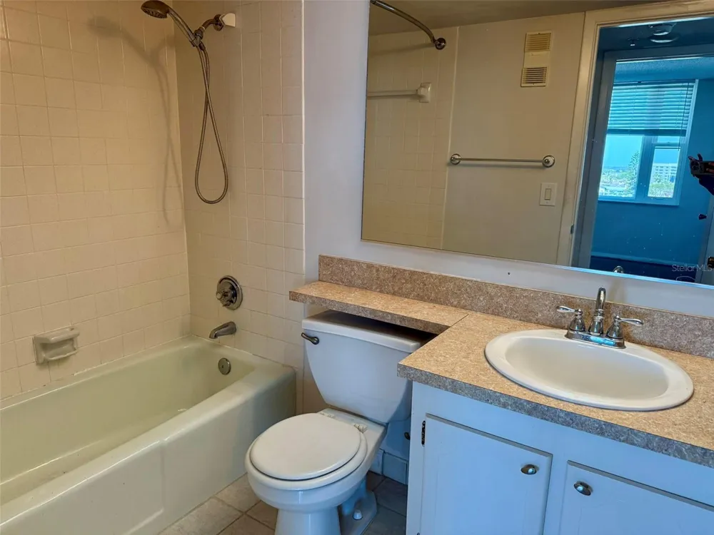 255 DOLPHIN POINT #710 Clearwater Beach, FL 33767