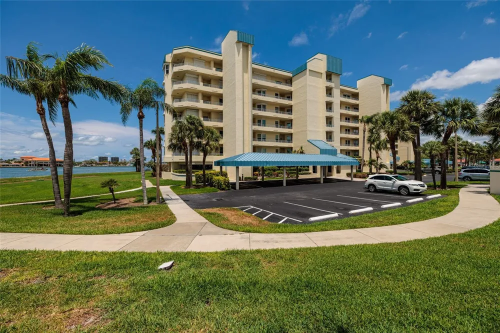 7862 SAILBOAT KEY BOULEVARD S #506 South Pasadena, FL 33707