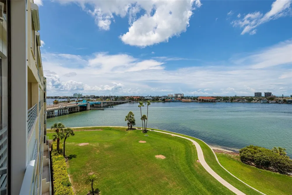 7862 SAILBOAT KEY BOULEVARD S #506 South Pasadena, FL 33707