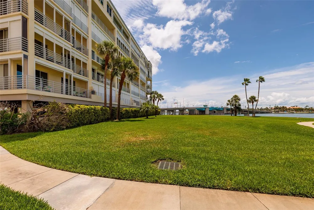 7862 SAILBOAT KEY BOULEVARD S #506 South Pasadena, FL 33707