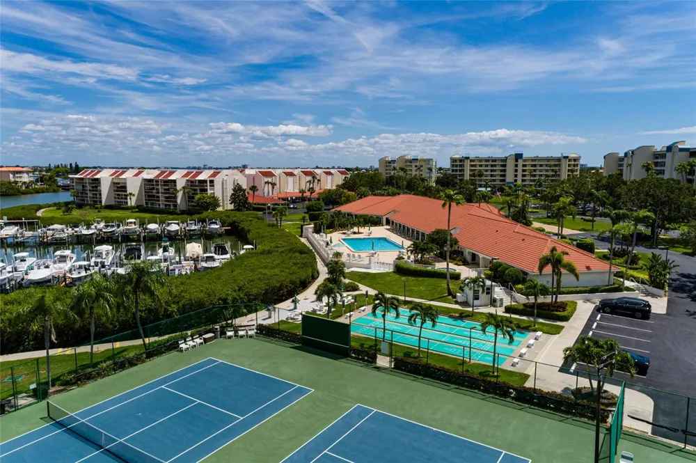 7862 SAILBOAT KEY BOULEVARD S #506 South Pasadena, FL 33707