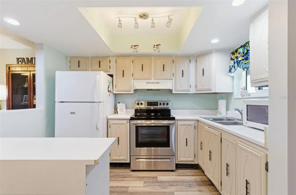 801 83RD AVENUE #510 St Petersburg, FL 33702