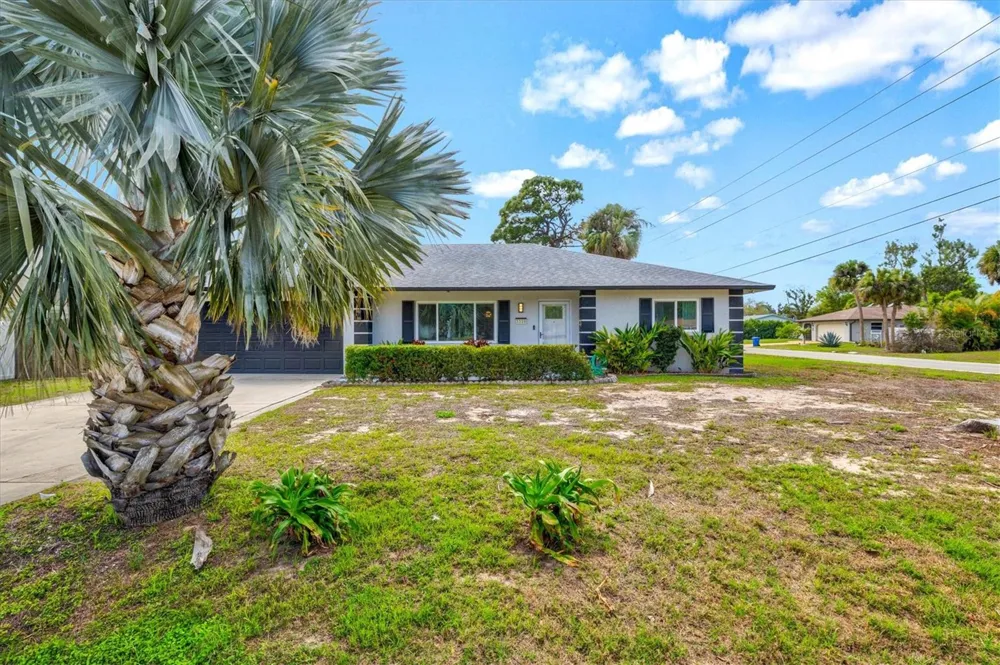 3310 SIESTA DRIVE Venice, FL 34293