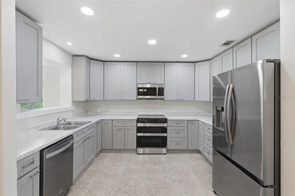 748 COLFAX DRIVE Daytona Beach, FL 32114