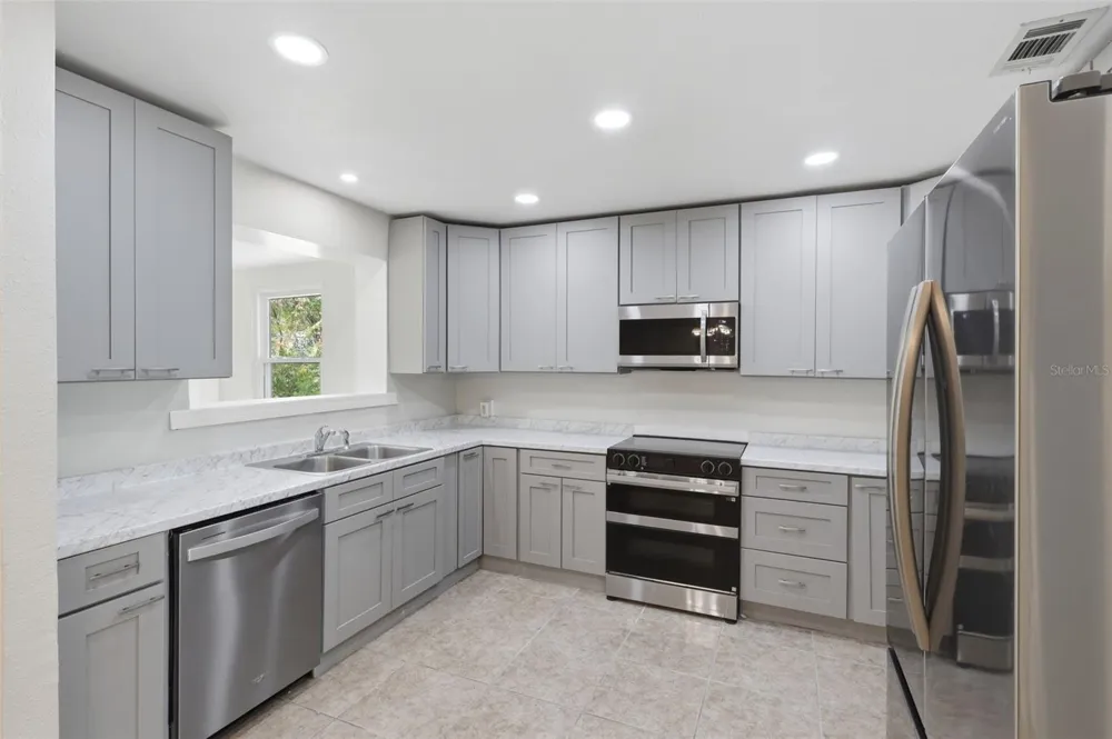 748 COLFAX DRIVE Daytona Beach, FL 32114