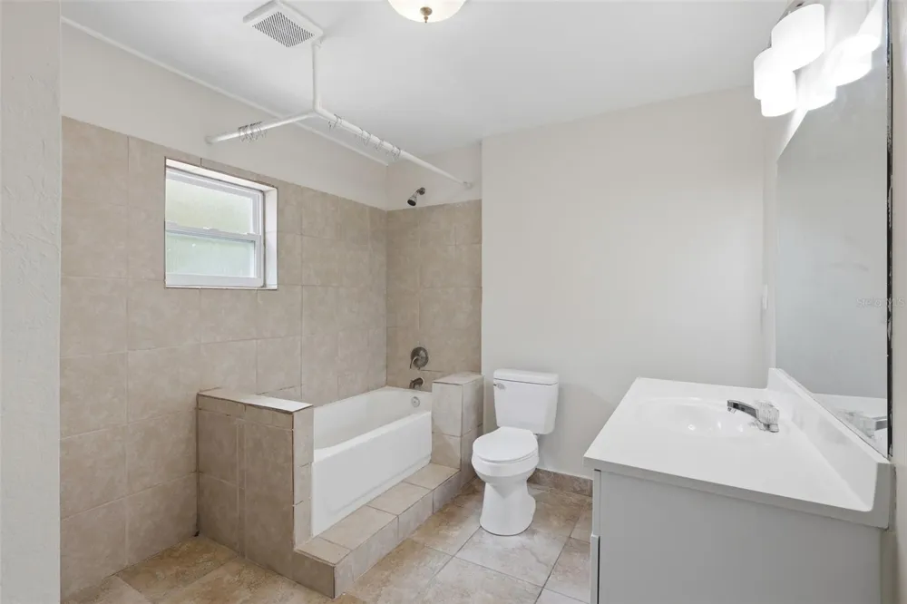 748 COLFAX DRIVE Daytona Beach, FL 32114