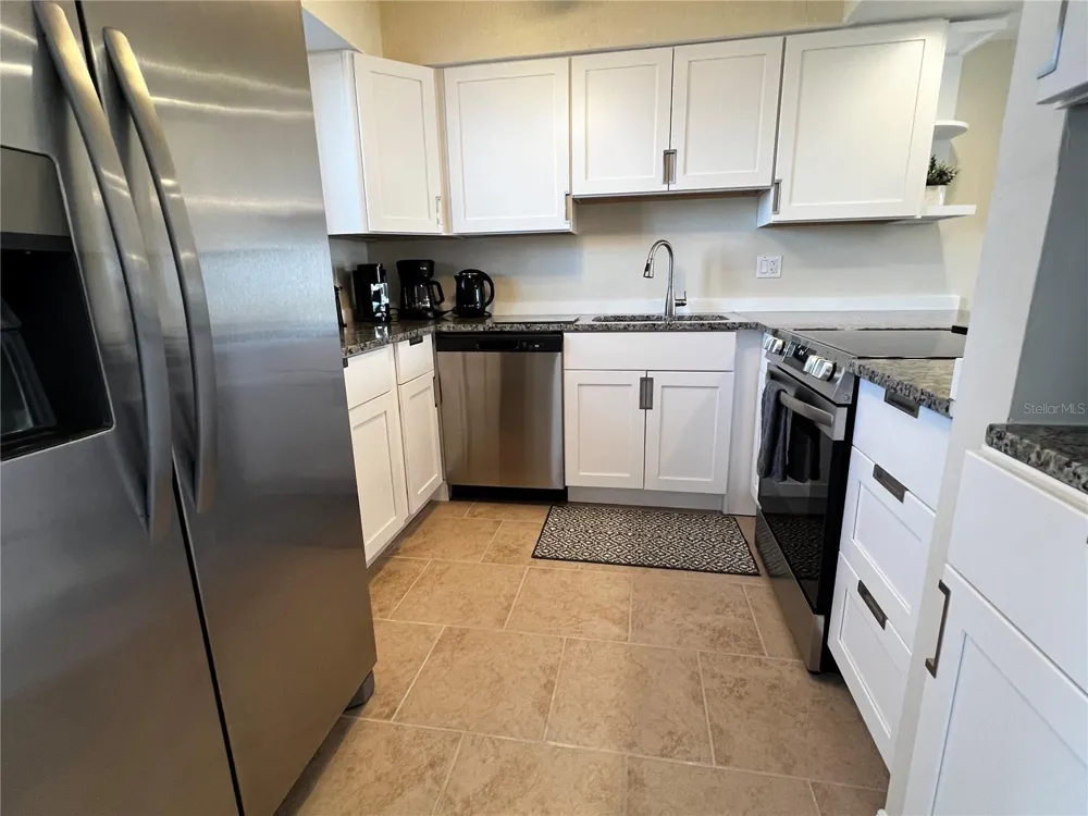 1801 GULF DRIVE #125 Bradenton Beach, FL 34217