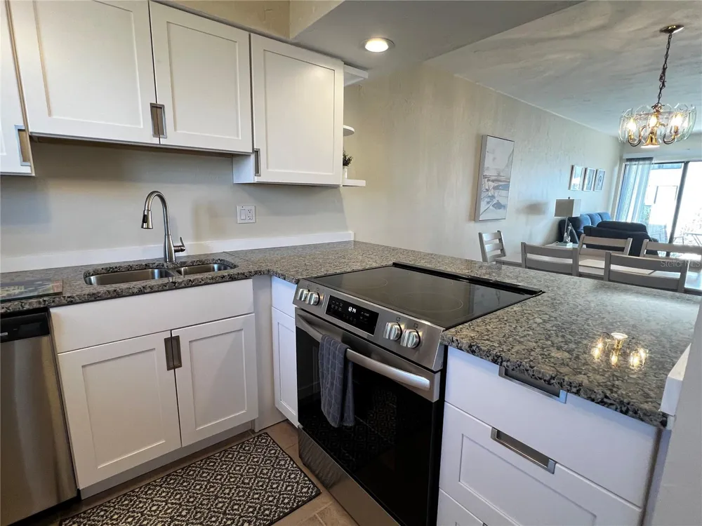 1801 GULF DRIVE #125 Bradenton Beach, FL 34217