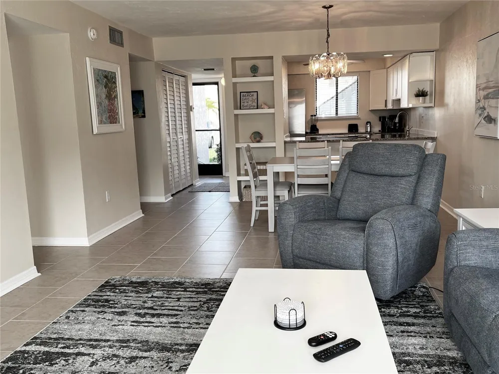 1801 GULF DRIVE #125 Bradenton Beach, FL 34217