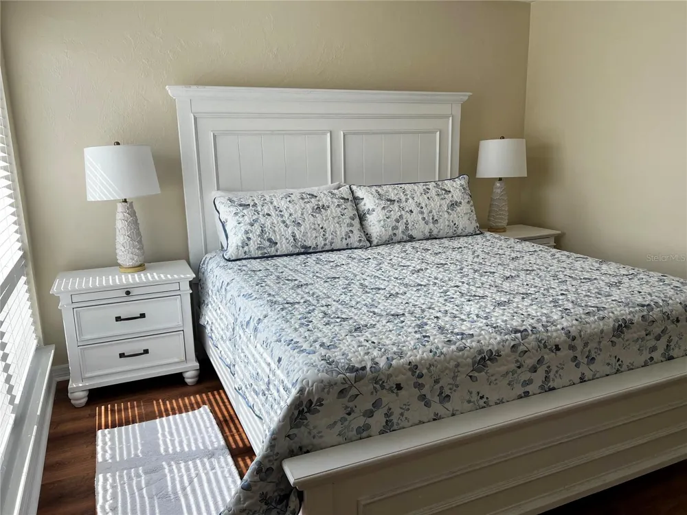 1801 GULF DRIVE #125 Bradenton Beach, FL 34217