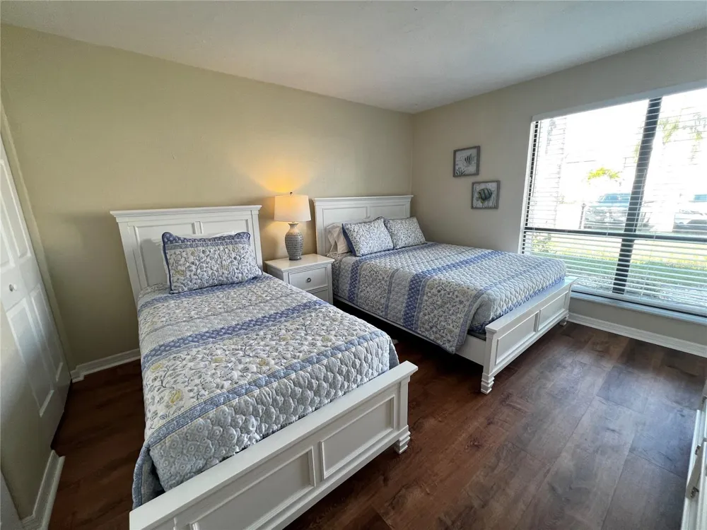1801 GULF DRIVE #125 Bradenton Beach, FL 34217