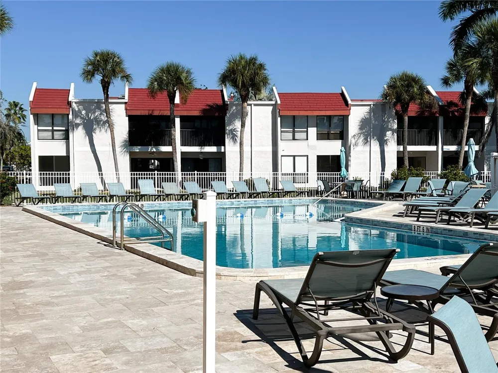 1801 GULF DRIVE #125 Bradenton Beach, FL 34217