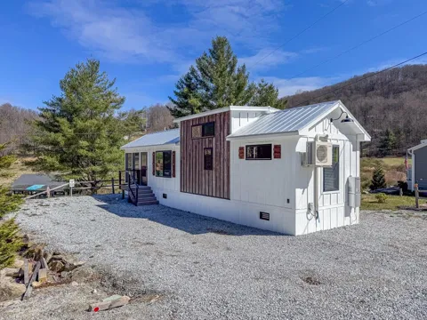 Mountain Breeze Ridge