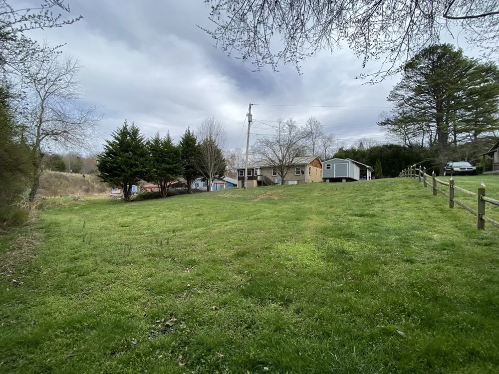 South Old Prentiss Road Franklin, NC 28734