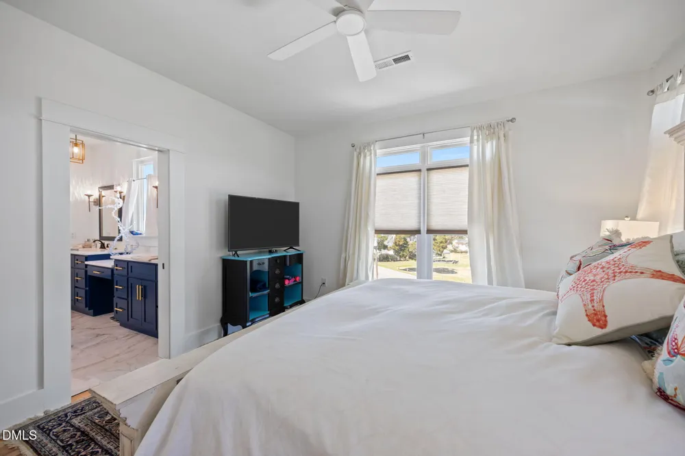 2616 Lennoxville Road Beaufort, NC 28516