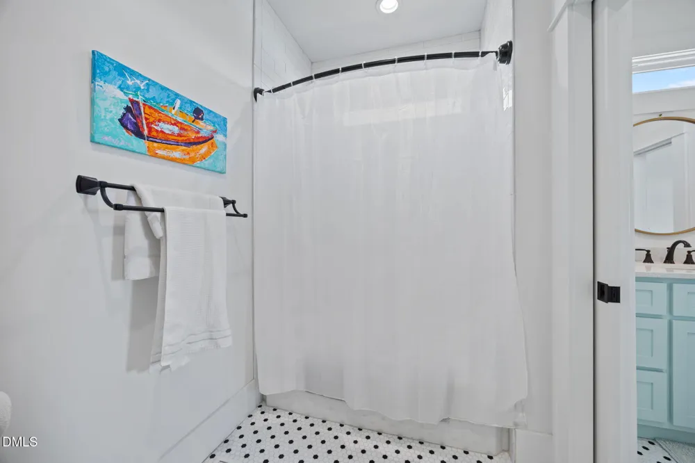2616 Lennoxville Road Beaufort, NC 28516