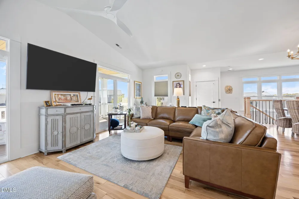 2616 Lennoxville Road Beaufort, NC 28516