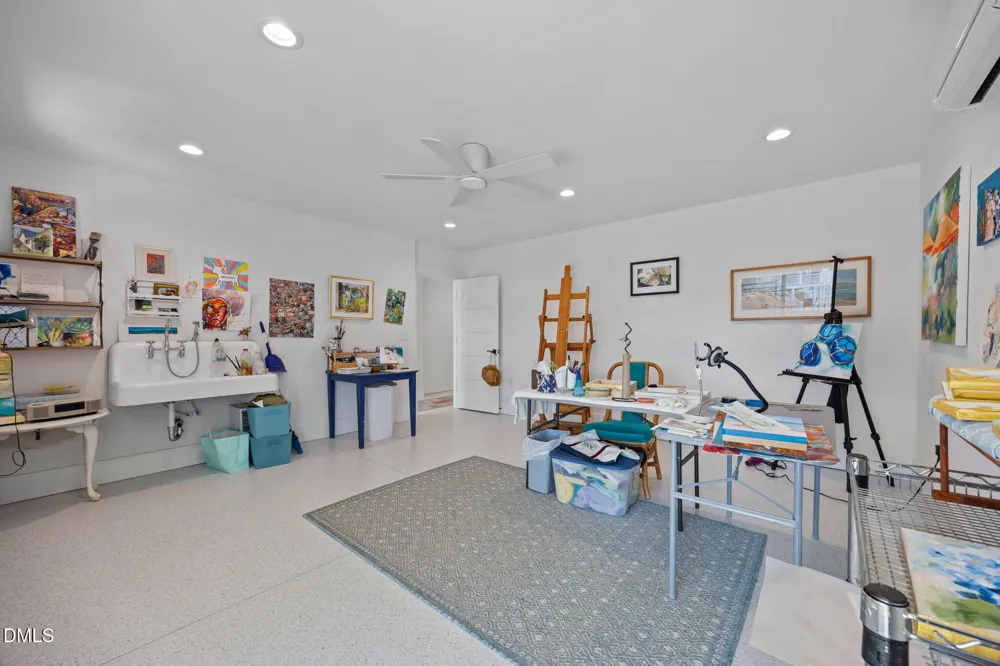 2616 Lennoxville Road Beaufort, NC 28516