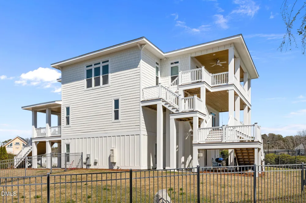 2616 Lennoxville Road Beaufort, NC 28516