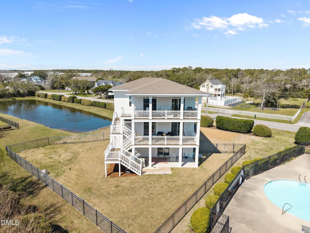 2616 Lennoxville Road Beaufort, NC 28516