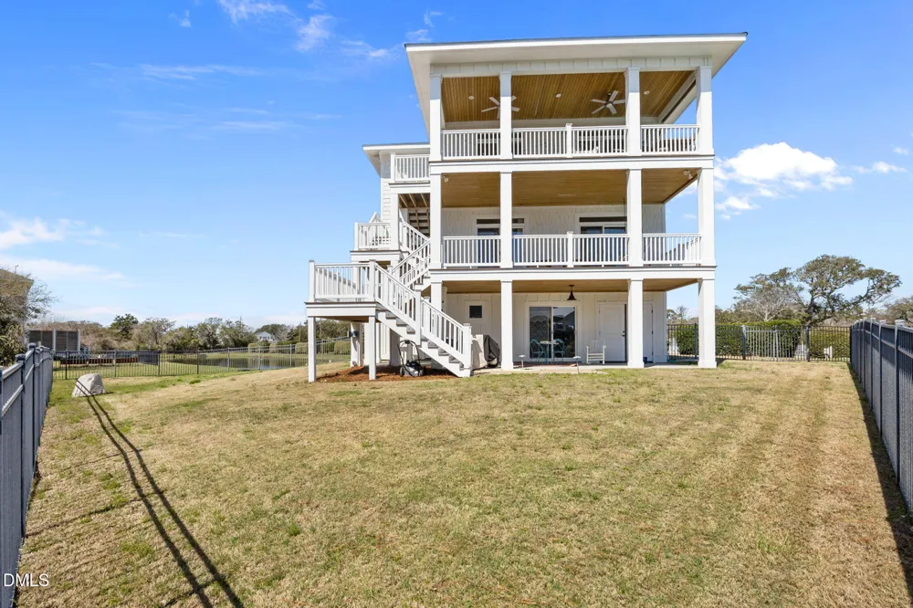 2616 Lennoxville Road Beaufort, NC 28516