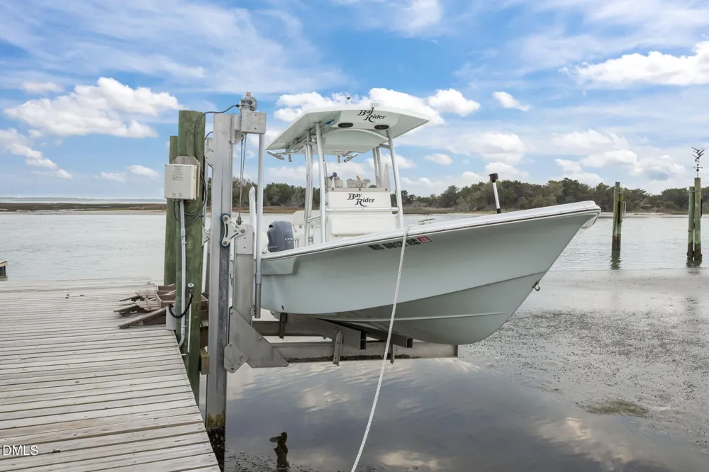 2616 Lennoxville Road Beaufort, NC 28516