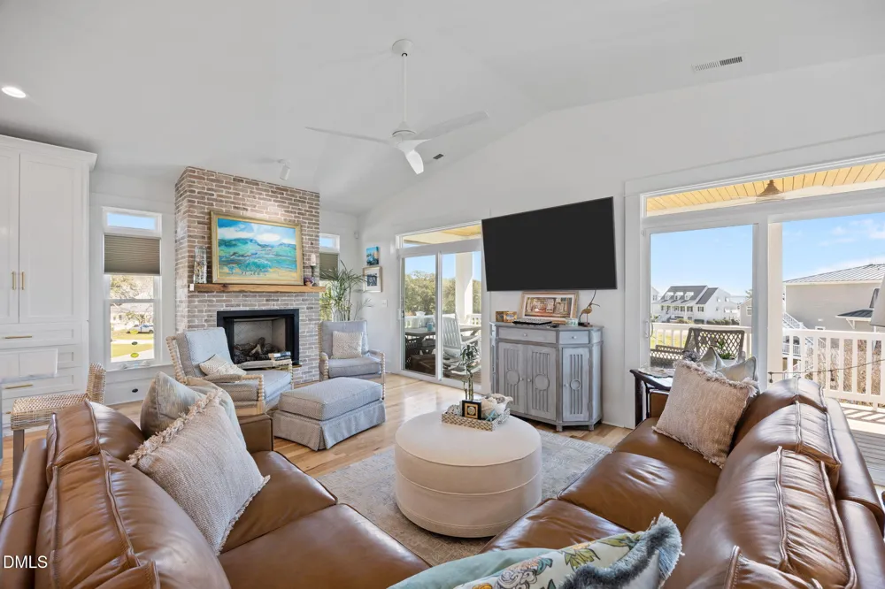 2616 Lennoxville Road Beaufort, NC 28516
