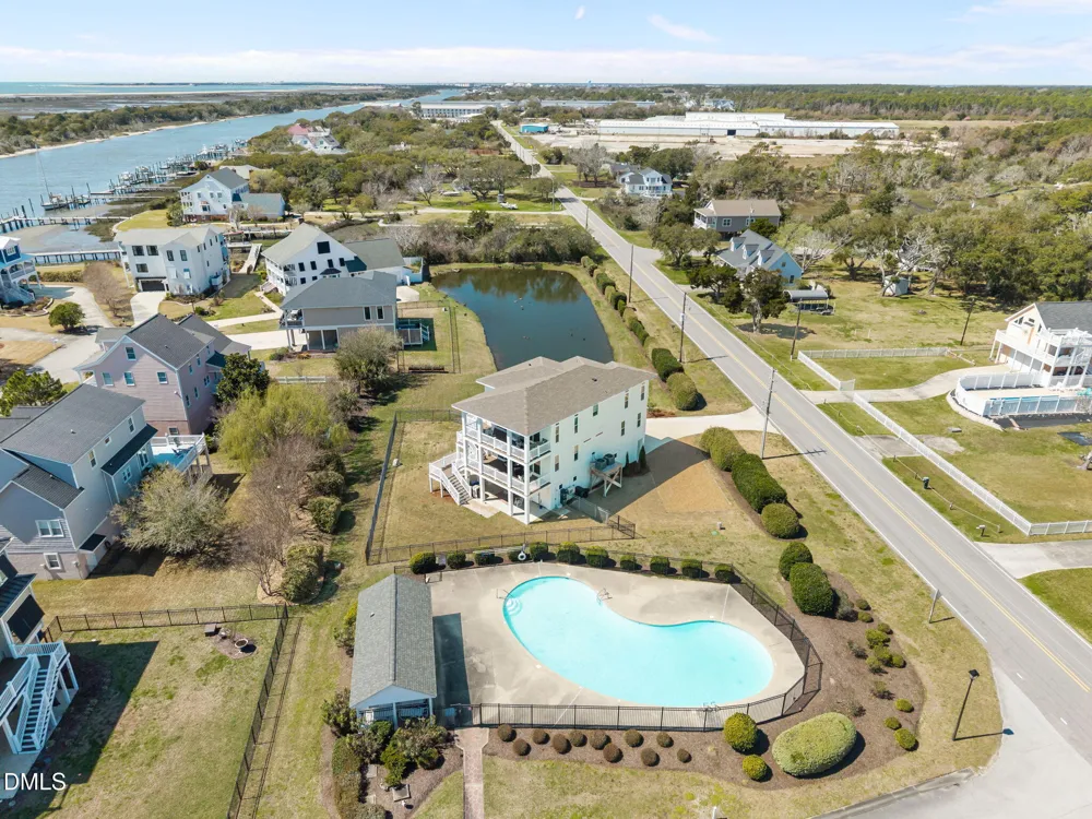 2616 Lennoxville Road Beaufort, NC 28516