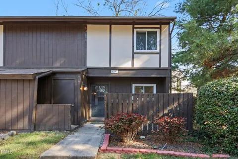 4271 Lake Ridge Drive