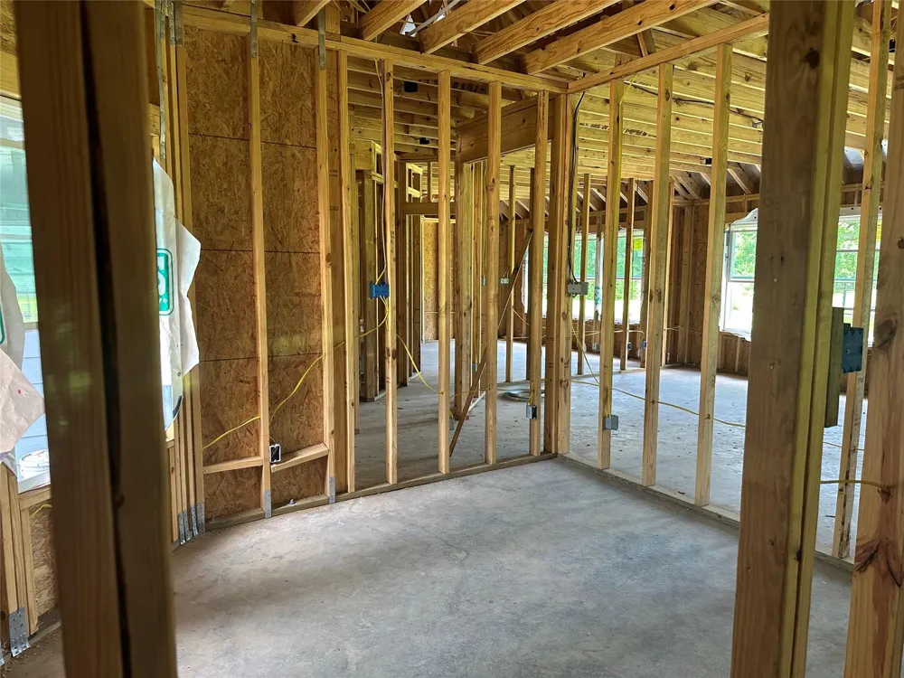 2644 County Road 769c Brazoria, TX 77422