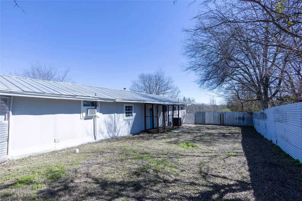 2304 Thrasher Lane #A Austin, TX 78741