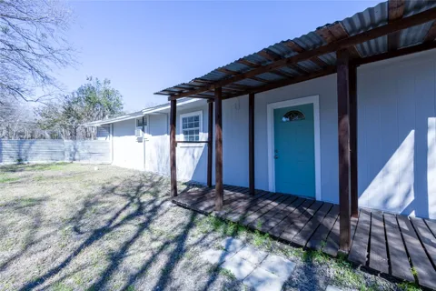2304 Thrasher Lane #A