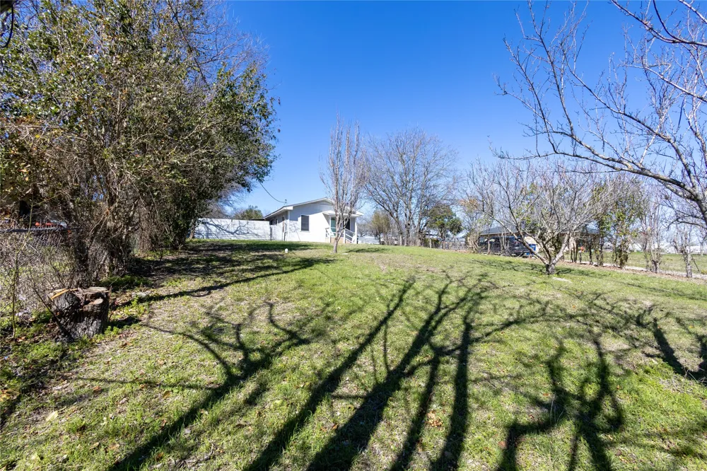 2304 Thrasher Lane #A Austin, TX 78741