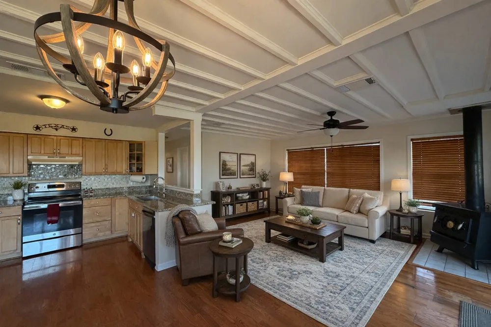 231 Vip Drive Canyon Lake, TX 78133