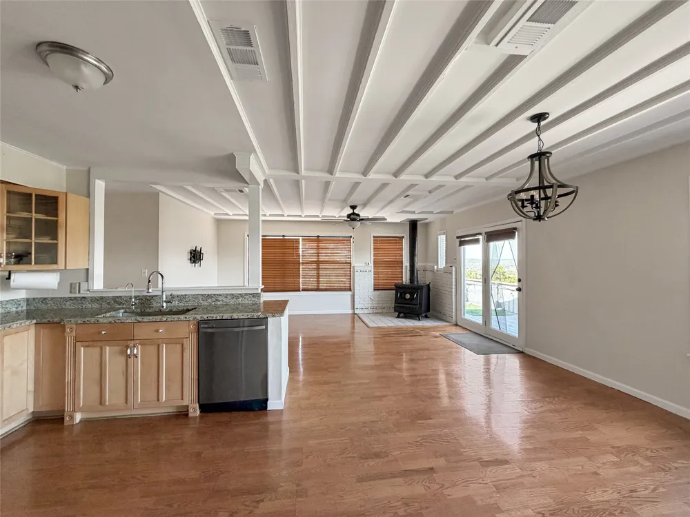 231 Vip Drive Canyon Lake, TX 78133