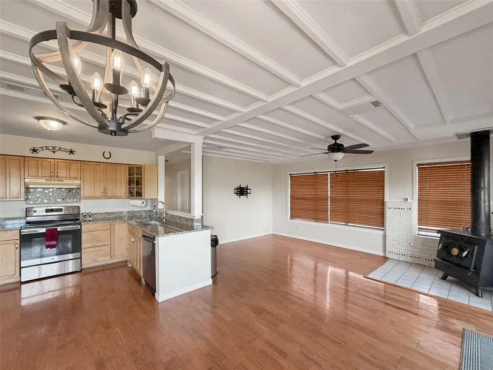 231 Vip Drive Canyon Lake, TX 78133
